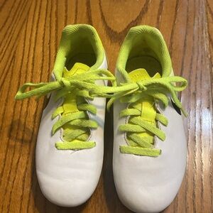 Nike Magista Opus Soccer Cleats Volt White Child Size 11